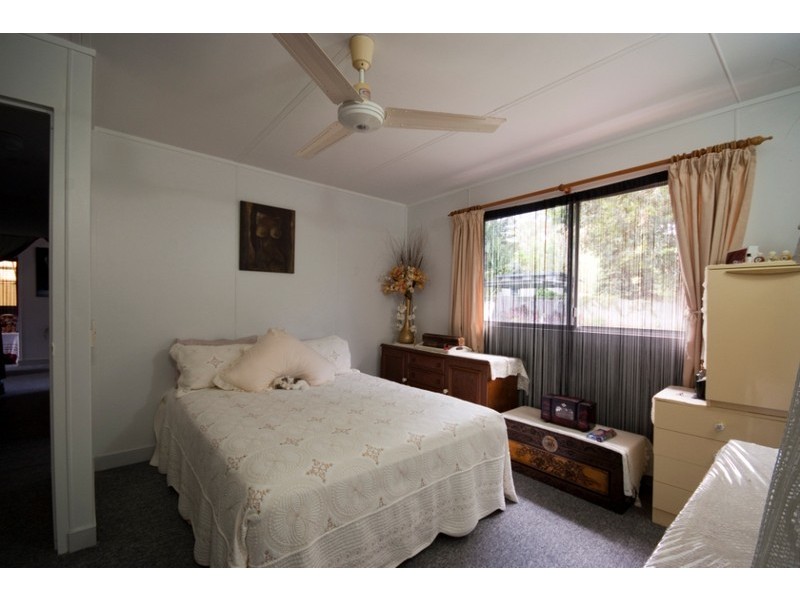 11 Heath Street, Magnetic Island QLD 4819