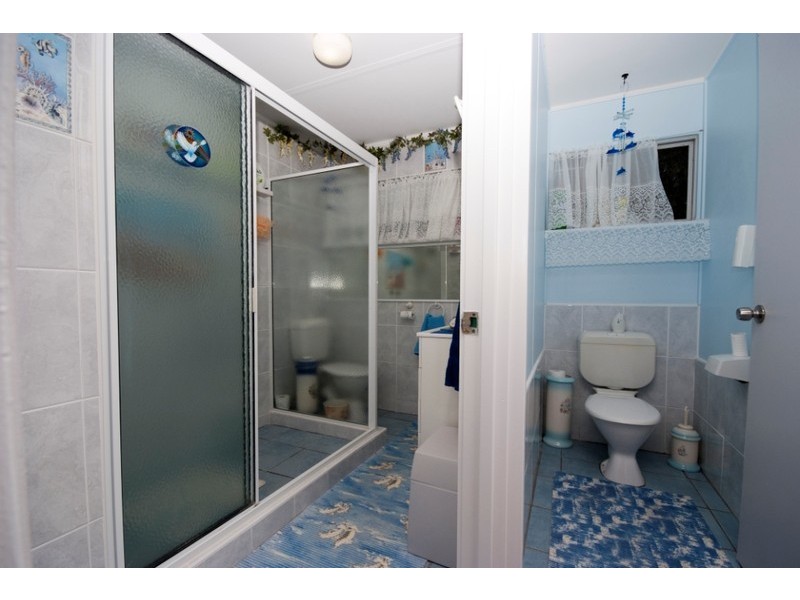 11 Heath Street, Magnetic Island QLD 4819