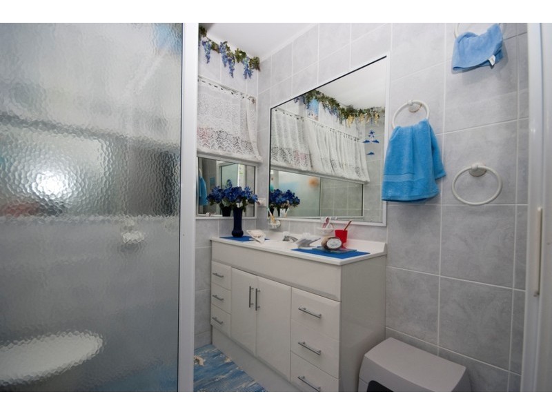 11 Heath Street, Magnetic Island QLD 4819