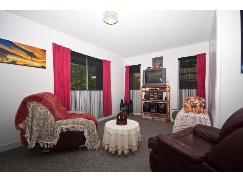 11 Heath Street, Magnetic Island QLD 4819