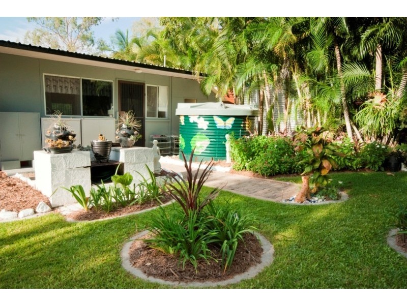 11 Heath Street, Magnetic Island QLD 4819