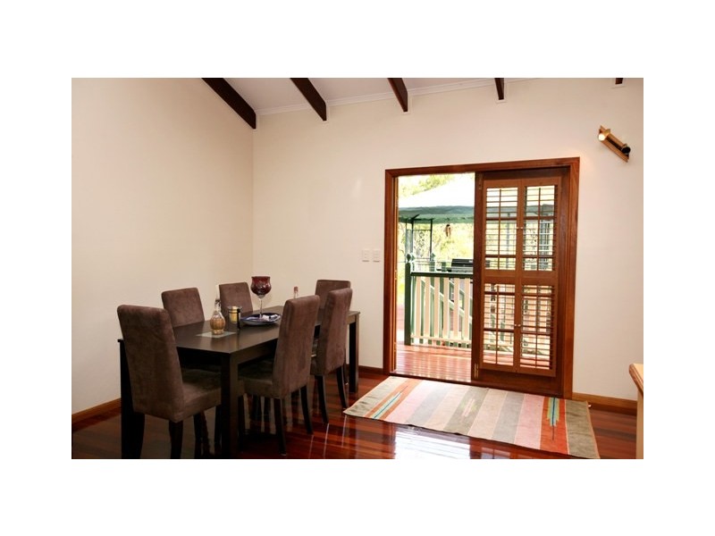 17 Elena Street, Magnetic Island QLD 4819