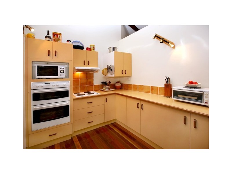 17 Elena Street, Magnetic Island QLD 4819