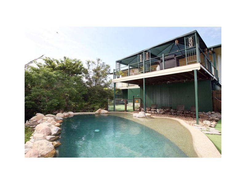 17 Elena Street, Magnetic Island QLD 4819