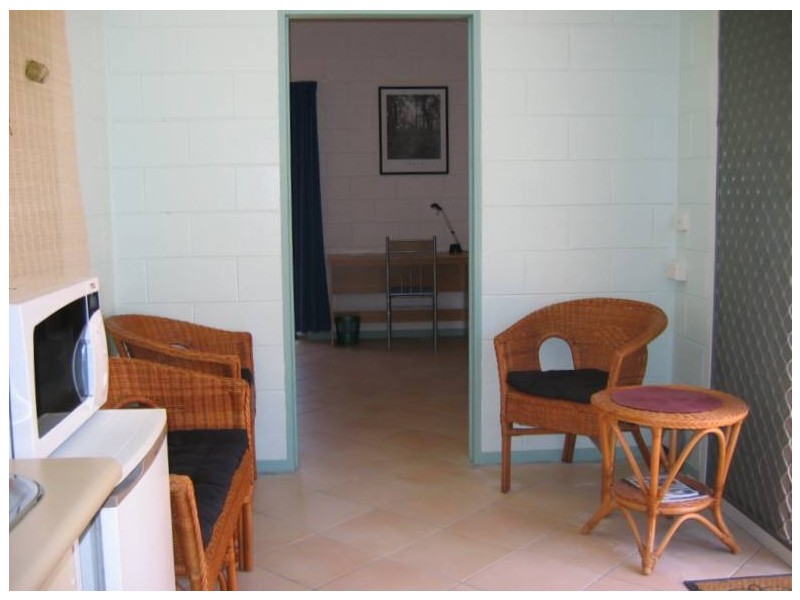 17 The Grove, Magnetic Island QLD 4819