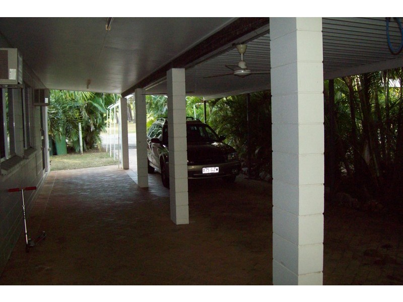 21 Hurst Street, Magnetic Island QLD 4819