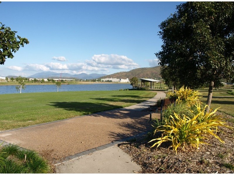 86 Springbrook Parade, Idalia QLD 4811