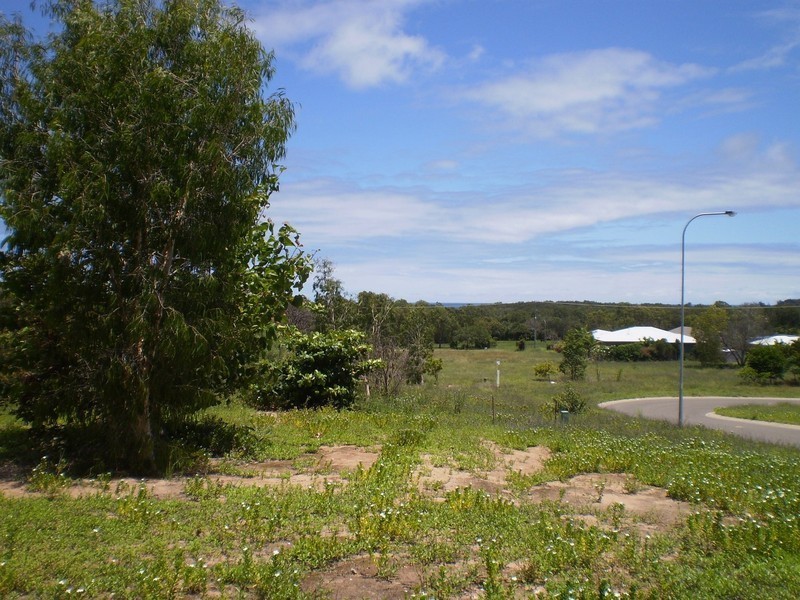 41-43 Wallaby Way, Horseshoe Bay QLD 4819