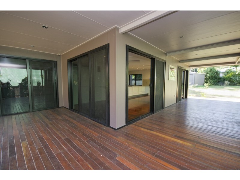 27 Mandalay Avenue, Magnetic Island QLD 4819