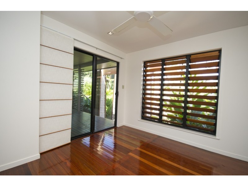 27 Mandalay Avenue, Magnetic Island QLD 4819