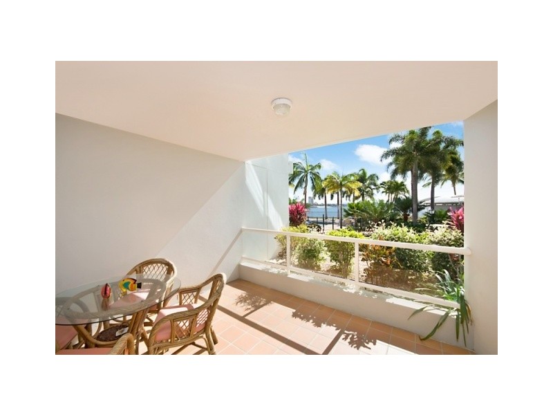 7/7 Mariners Drive, Townsville QLD 4810