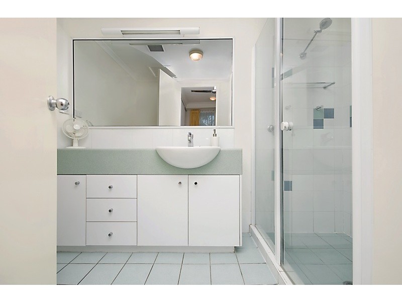 7/7 Mariners Drive, Townsville QLD 4810