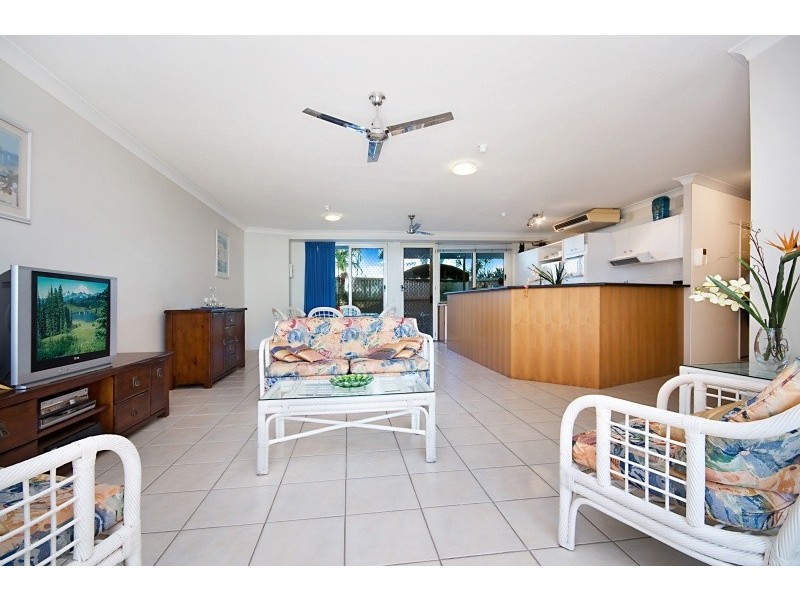 7/7 Mariners Drive, Townsville QLD 4810