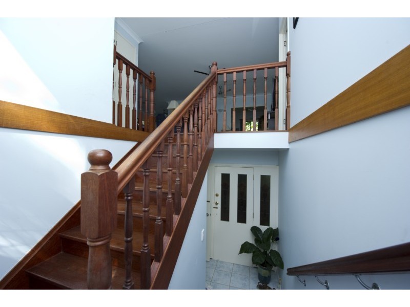 73 Picnic Street PICNIC BAY, Magnetic Island QLD 4819