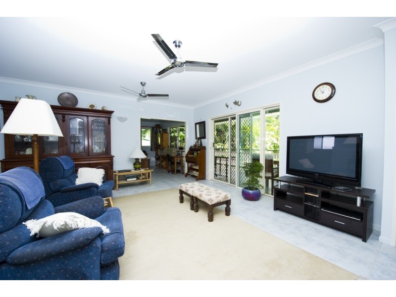 73 Picnic Street PICNIC BAY, Magnetic Island QLD 4819