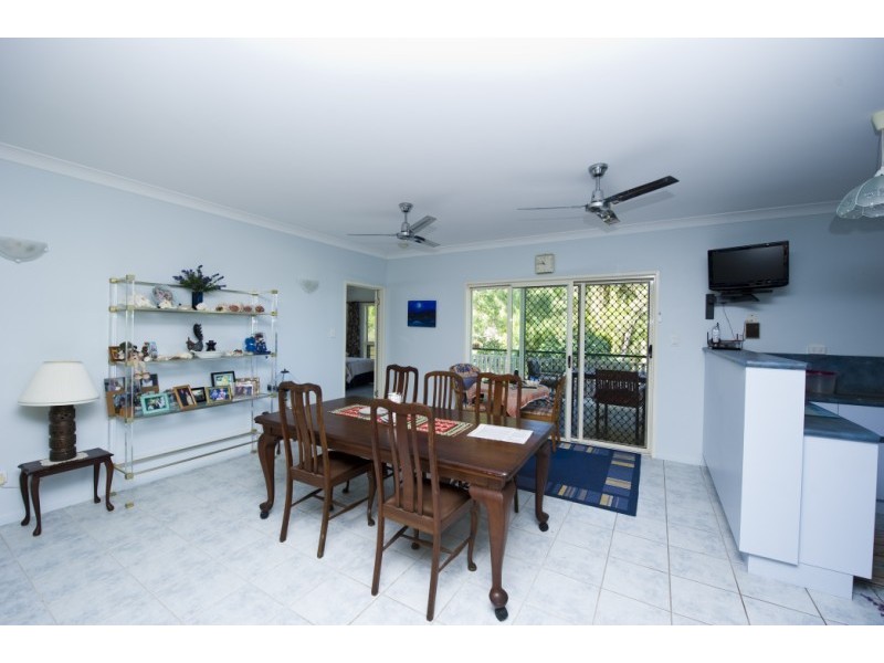 73 Picnic Street PICNIC BAY, Magnetic Island QLD 4819