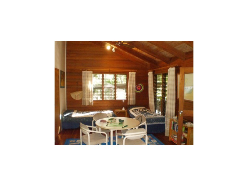 32 Mirimar Crescent, Magnetic Island QLD 4819