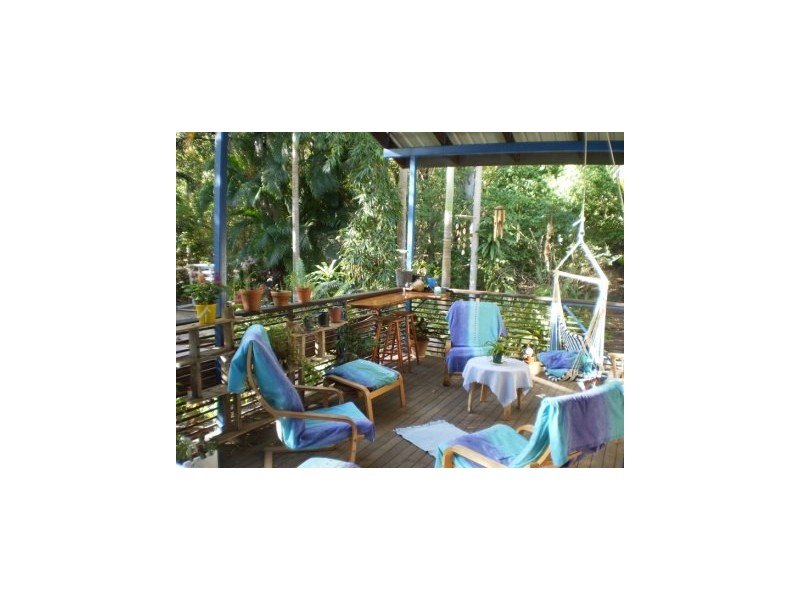 15 Heath Street HORSESHOE BAY, Magnetic Island QLD 4819
