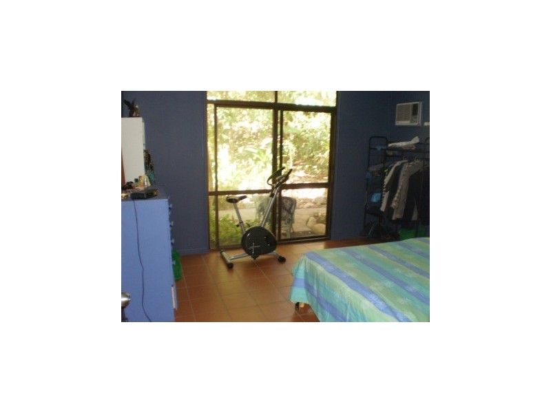 15 Heath Street HORSESHOE BAY, Magnetic Island QLD 4819