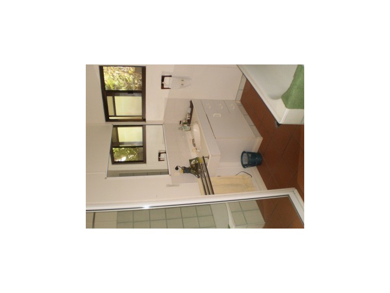 15 Heath Street HORSESHOE BAY, Magnetic Island QLD 4819
