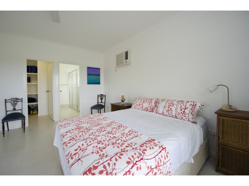 94 Gifford Street, Magnetic Island QLD 4819