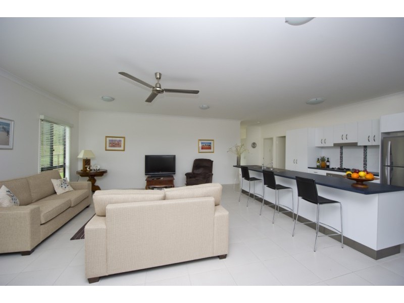 94 Gifford Street, Magnetic Island QLD 4819