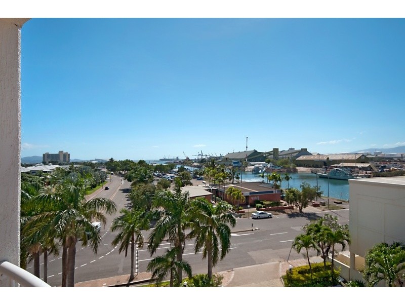 5D/3-7 The Strand, Townsville City QLD 4810