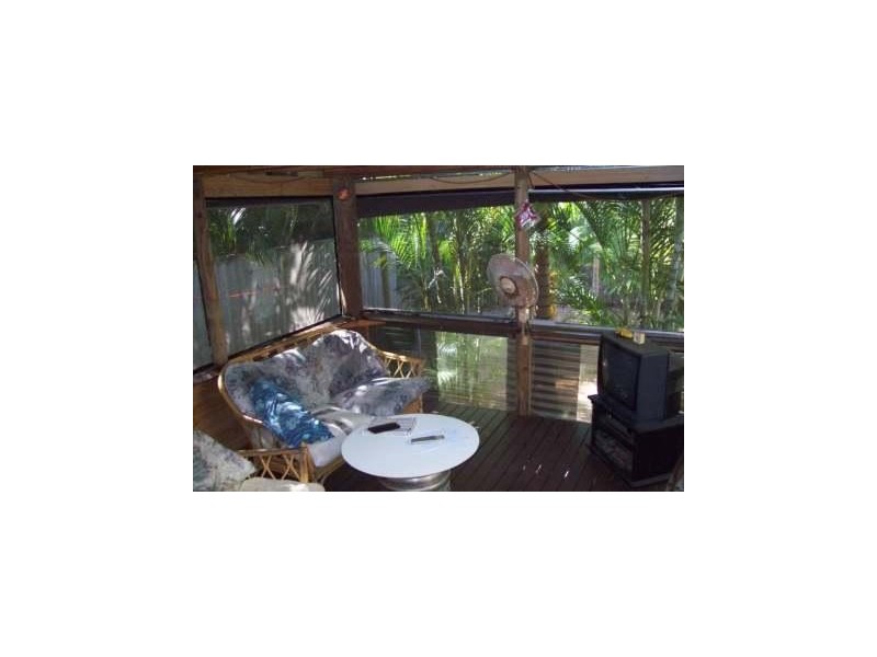 11 Hurst Street  Picnic Bay, Magnetic Island QLD 4819