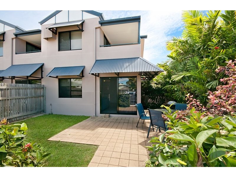 2/53-55 Kings Rd, Pimlico QLD 4812