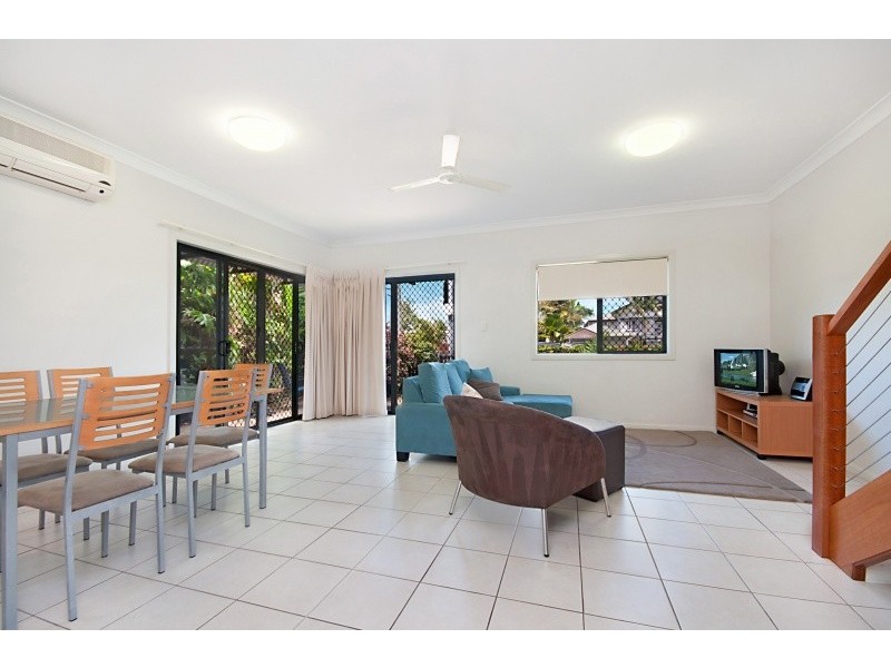 2/53-55 Kings Rd, Pimlico QLD 4812