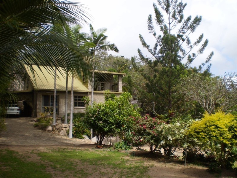 15 Boulder Court, Magnetic Island QLD 4819
