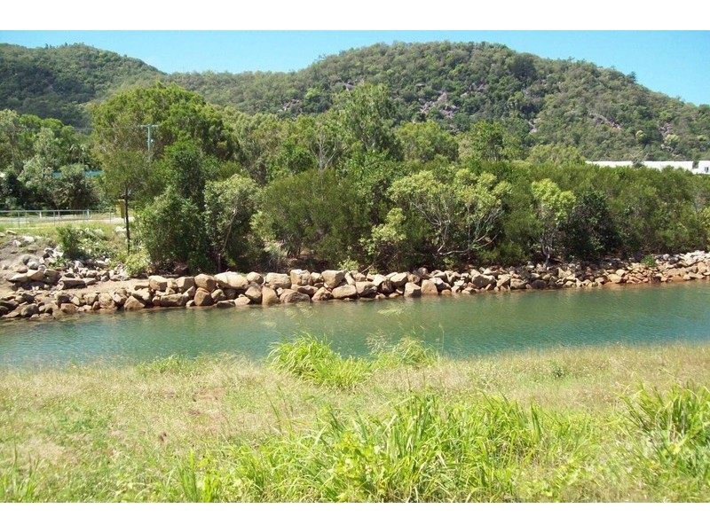 22F The Esplanade, Magnetic Island QLD 4819