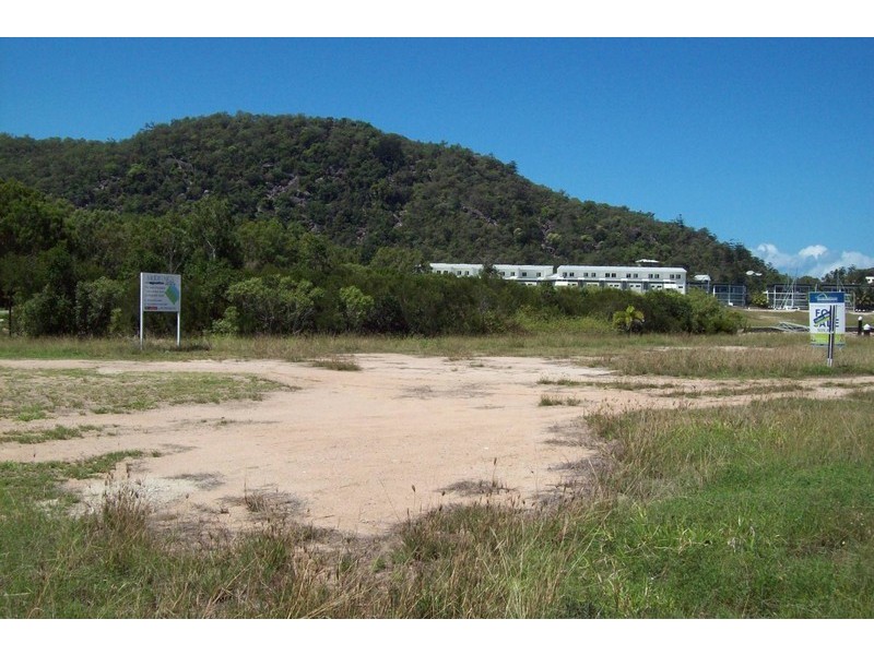 22F The Esplanade, Magnetic Island QLD 4819