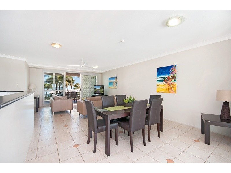22/7 Mariners Drive, Townsville City QLD 4810