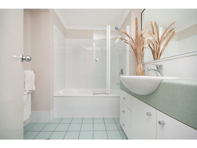 22/7 Mariners Drive, Townsville City QLD 4810