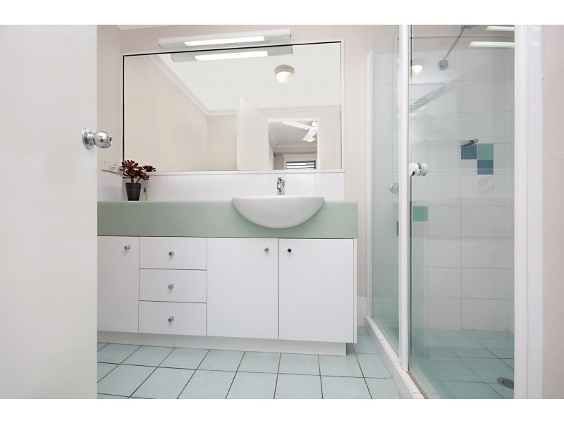 22/7 Mariners Drive, Townsville City QLD 4810