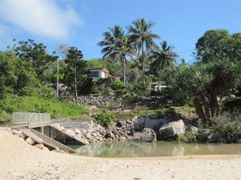 7-11 Olympus Crescent, Arcadia, Magnetic Island QLD 4819