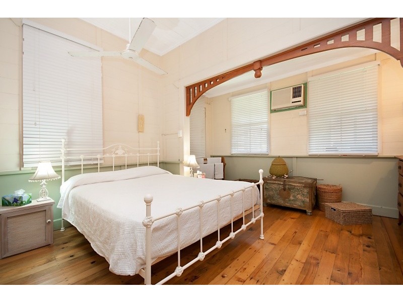 48 Ackers Street, Hermit Park QLD 4812