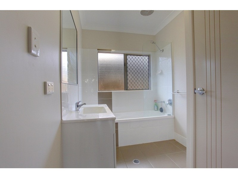 34 Bluewren Drive, Kelso QLD 4815