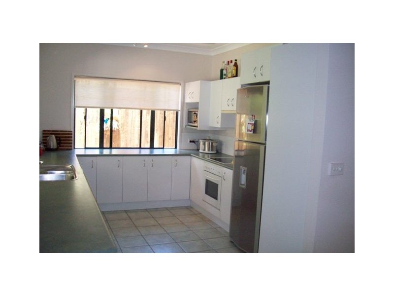 8 Colleen Street, Magnetic Island QLD 4819