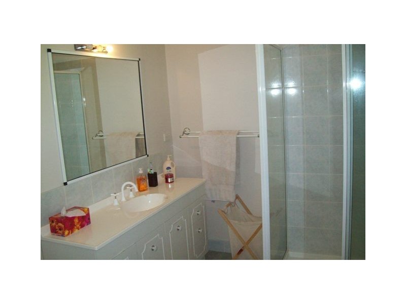 8 Colleen Street, Magnetic Island QLD 4819