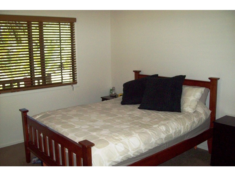 8 Colleen Street, Magnetic Island QLD 4819