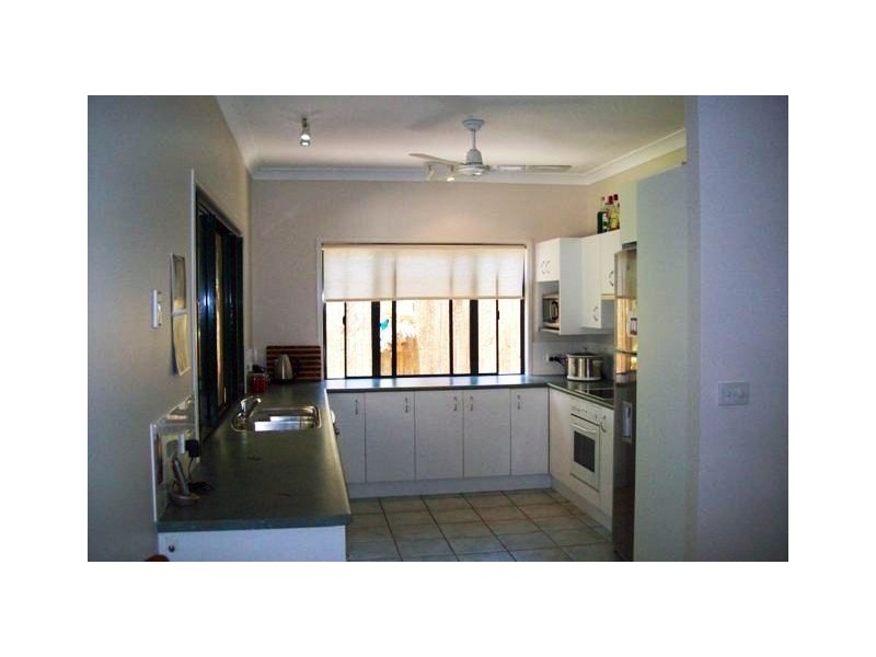 8 Colleen Street, Magnetic Island QLD 4819