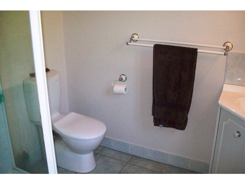 8 Colleen Street, Magnetic Island QLD 4819