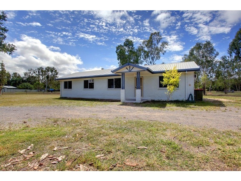 229 Kelso Drive, Kelso QLD 4815