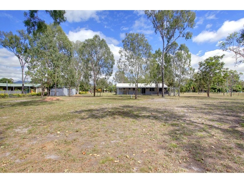 229 Kelso Drive, Kelso QLD 4815