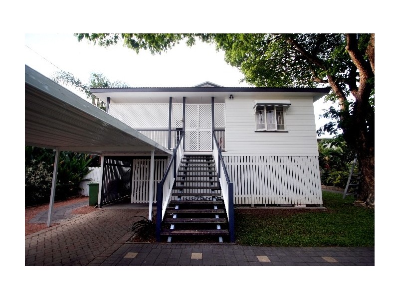 60  Sherriff St, Hermit Park QLD 4812