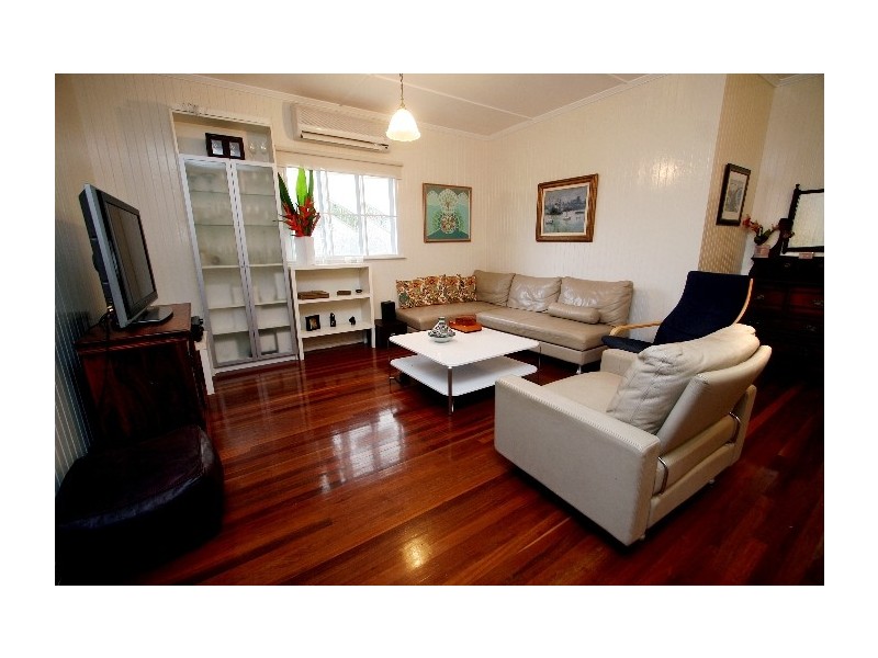 60  Sherriff St, Hermit Park QLD 4812