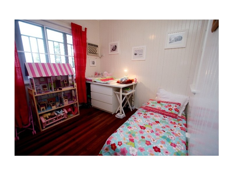 60  Sherriff St, Hermit Park QLD 4812