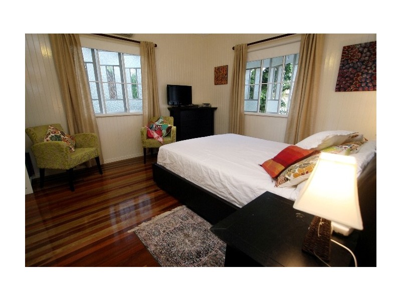 60  Sherriff St, Hermit Park QLD 4812